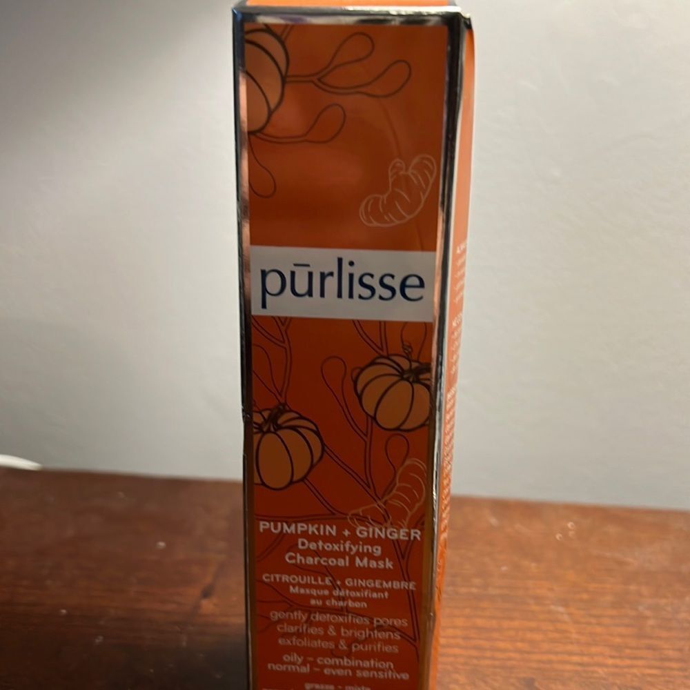 Purlisse pumpkin and ginger detoxification charcoal mask 🎃
